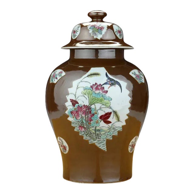 19th Century Chinese Export Porcelain Famille Rose Batavian Glaze Vase For Sale