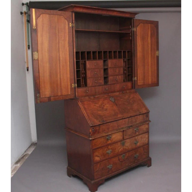 Early 18th Century Walnut Bureau & Bookcase, Set of 2 For Sale - Image 14 of 15