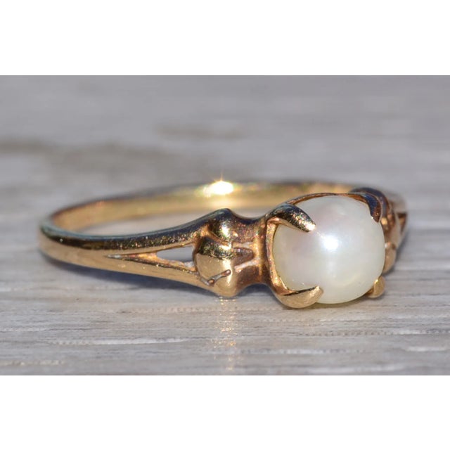 The Muldraugh: Ladies Vintage Yellow Gold Pearl Ring For Sale In Philadelphia - Image 6 of 9