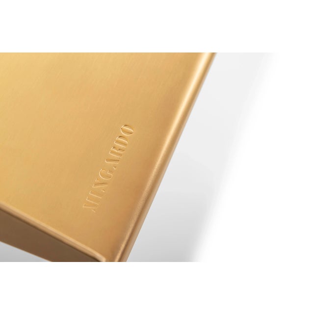 Bendy is the wall shelf signed by Studiopepe, which succeeds in integrating in a minimal style the strength of steel and...