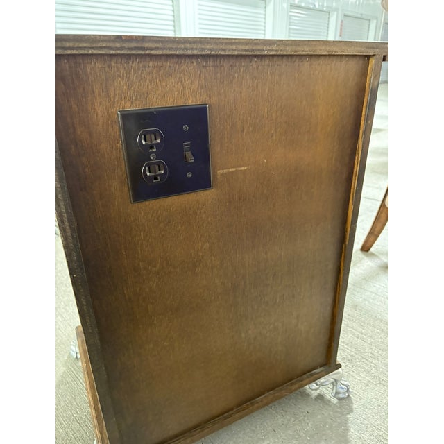Brown Vintage Oak Gaming Cabinet in the Style of a Slot Machine, Late 20th Century For Sale - Image 8 of 10