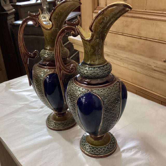 Thomas Forester Pair of Late 19th Century Thomas Forester Art Phoenix Faience Vases For Sale - Image 4 of 12
