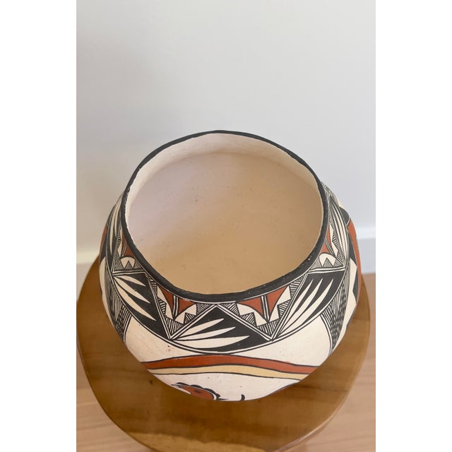 Large Contemporary Acoma Pot by Lydia H. Ray For Sale - Image 6 of 8