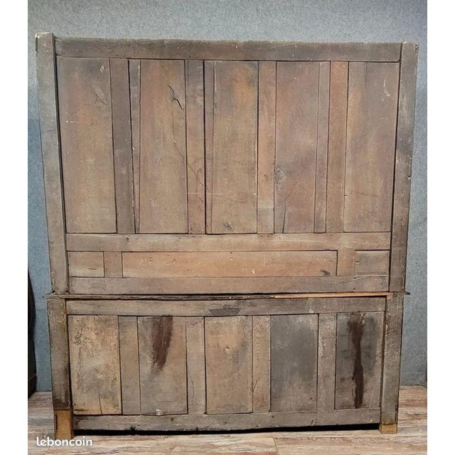 Antqiue Two-Part Louis XV Buffet in Walnut, 1750 For Sale - Image 4 of 6