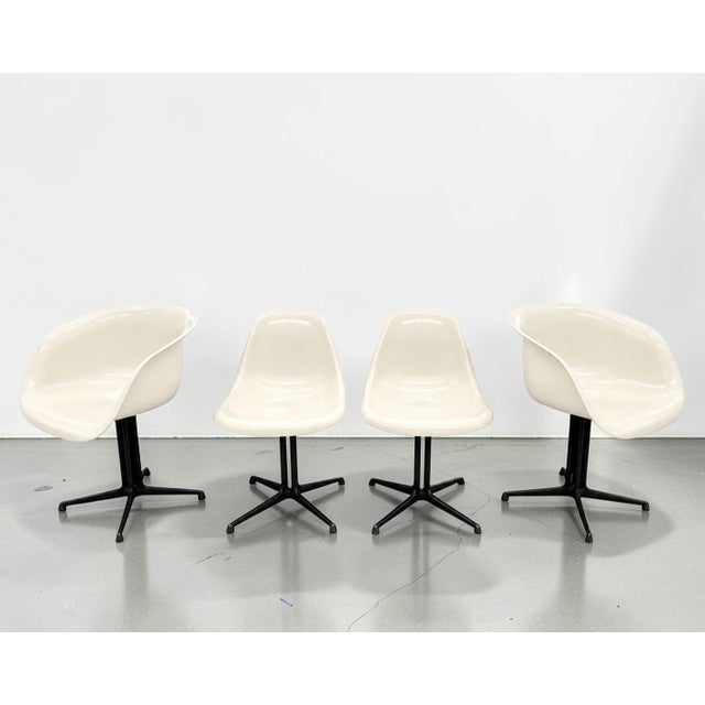 Mid Century Eames for Herman Miller “La Fonda” Parchment Fiberglass Arm & Side Chairs - Set of 4 For Sale - Image 11 of 13