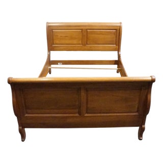 Ethan Allen Country French Collection Solid Birch Full Size Sleigh Bed 26-5611 - Fruitwood Finish For Sale