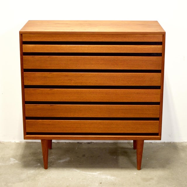 Mid-Century Modern Danish Teak 7 Drawer Dresser, Attributed to Kai Kristiansen for Schou Andersen For Sale - Image 3 of 14