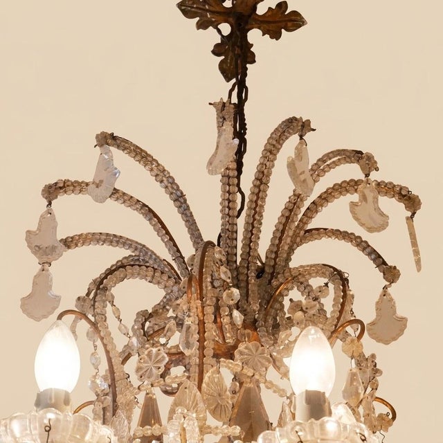 Louis XV French 18-Light Chandelier in Crystal and Metal, 18890s For Sale - Image 3 of 17