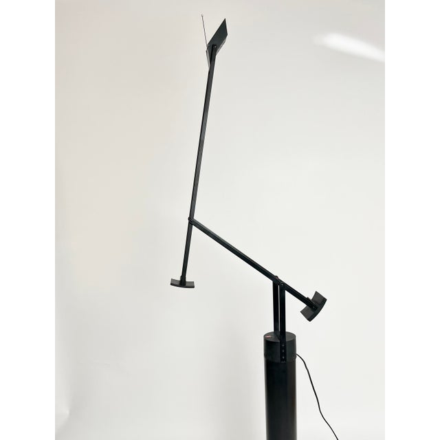 Vintage Italian Tizio Floor Lamp by Richard Sapper for Artemide, 1970s For Sale - Image 3 of 14