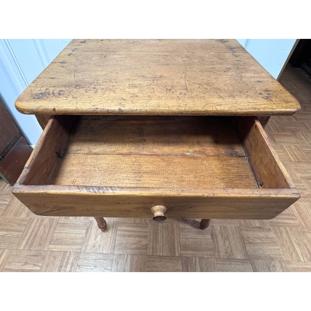 Mid 19th Century Antique Country Sheraton Pine One-Drawer Side Table For Sale - Image 5 of 11