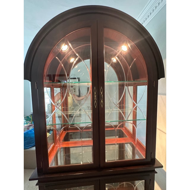 Traditional Late 20th Century Philip Reinisch Cherry Finish Lighted Curio With Beveled Glass Doors For Sale - Image 3 of 12