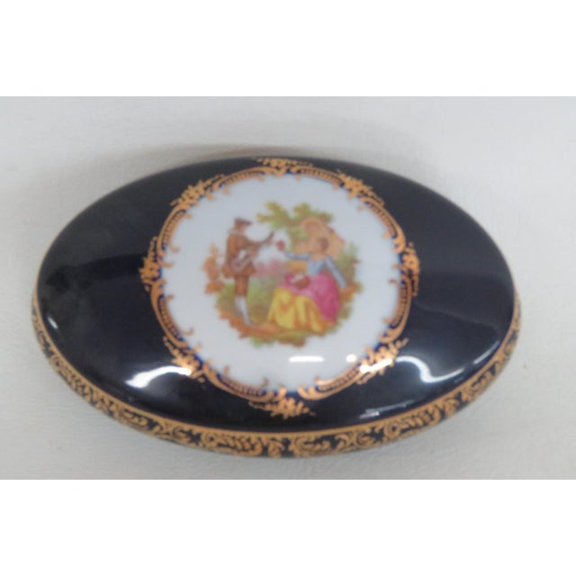 French Limoges Castel Oval Trinket Box Cobalt Blue 22k Gold Trim Courting Couple 5190b For Sale - Image 3 of 14