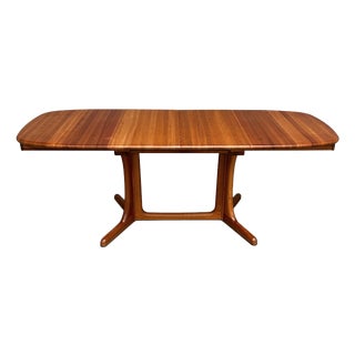 Mid-Century Modern Danish Extendable Oval Dining Table, 1960s For Sale