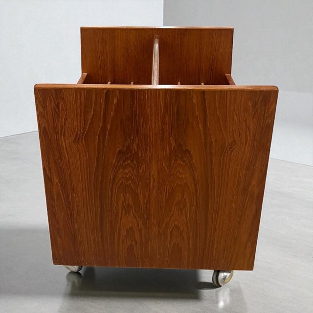 Rosewood Magazine Rack by Rolf Hesland for Bruksbo, 1960s For Sale - Image 5 of 6