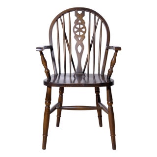 Antique English Windsor Chair with Armrests, 19th Century For Sale