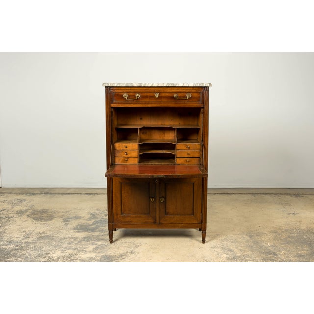 Late 18th Century French Louis XVI Walnut Secretary Desk With Marble Top For Sale In New York - Image 6 of 18