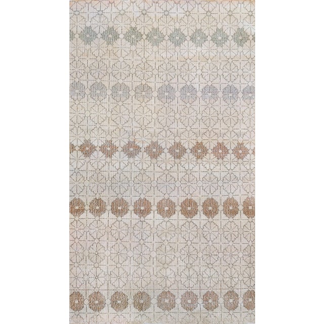 Genuine handwoven rug from Turkey. This high quality brand new modern rug features a beautiful color scheme and a vintage...