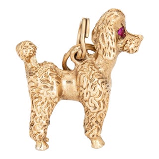 Late 20th Century Vintage Toy Poodle Dog 14k Yellow Gold Charm Pendant For Sale