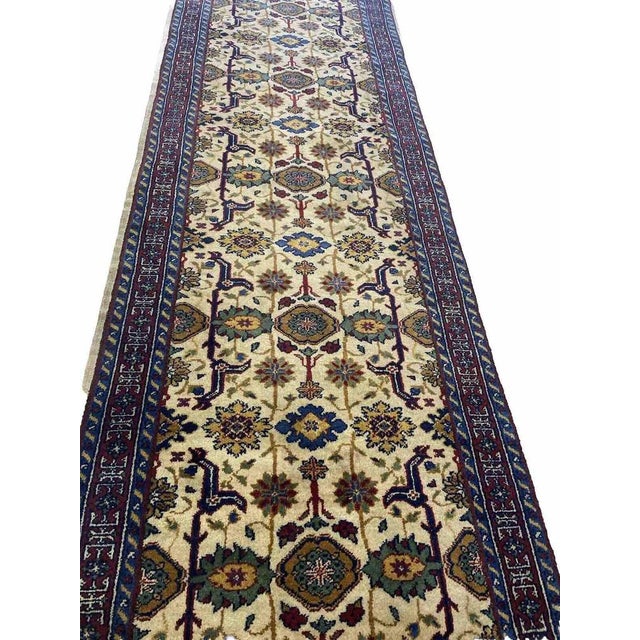 Middle Eastern Rug in Wool For Sale - Image 4 of 9