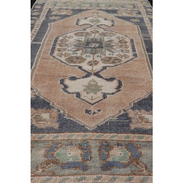 Vintage Turkish Oushak Rug With All-Over Sub-Geometric Medallion Design For Sale - Image 4 of 8