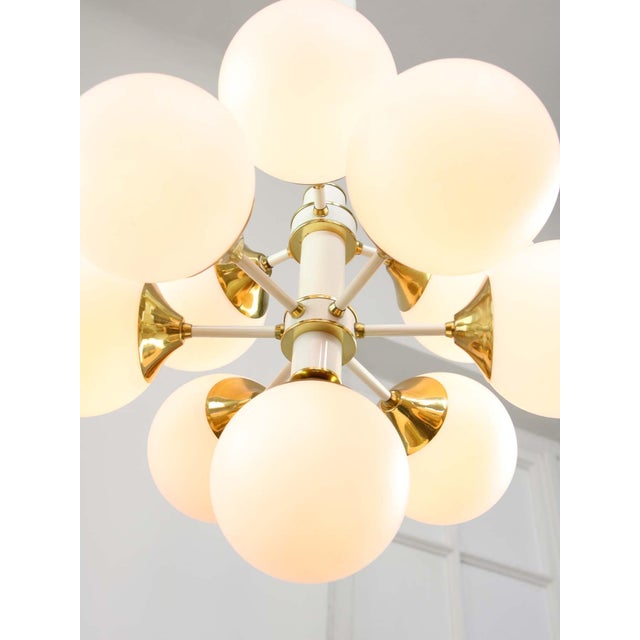 Takes 10x standard size E14 light bulb (not included). Up to 250V (Europe/UK Standard).The wiring of this item may be...