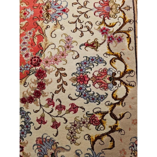 Vintage Persian Tabriz Area Rug, Handwoven Floral Pattern With Silk, Ivory & Salmon, 5’ X 7’ For Sale In Chicago - Image 6 of 12
