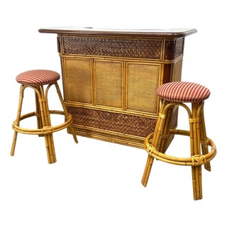 Mid Century Modern Woven Rattan and Bamboo Bar With Two Bar Stools For Sale