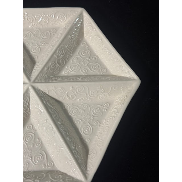 Mid 20th Century Mid 20th Century Mottahedeh Museum of Modern Art Staffordshire Style Creamware Divided Server For Sale - Image 5 of 9
