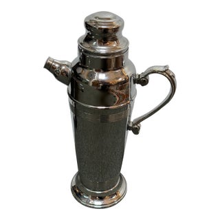Vintage Art Déco Style Silver-Toned Cocktail Shaker For Sale