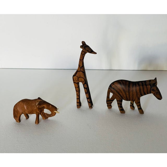 Safari 1960s Set of 3, Me Insturen Carved Wood Safari Figurines For Sale - Image 3 of 4