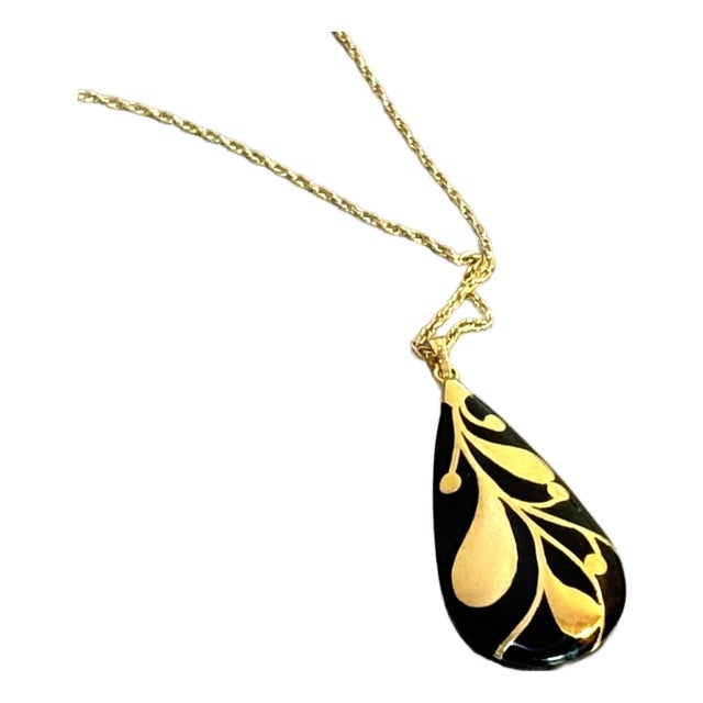 Trifari Gold/Black Teardrop Pendant Necklace For Sale