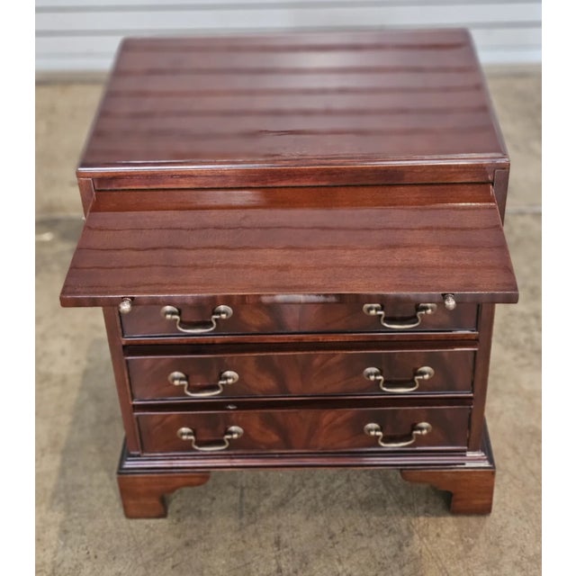 Wood Niagara Furniture General George Washington Flame Mahogany Campaign Chest Bachelor Chest For Sale - Image 7 of 7