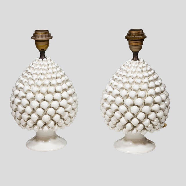 Vintage Pine Cone Shaped White Ceramic Table Lamps, 1960s, Set of 2 For Sale - Image 3 of 15