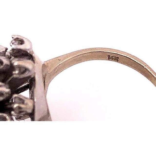 Contemporary 14 Karat White Gold Diamond Cluster Cocktail Ring, Size 7 For Sale - Image 3 of 12