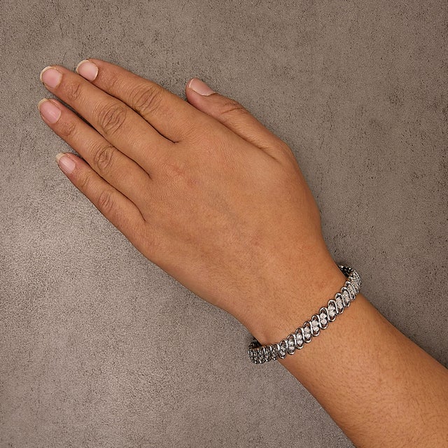 Early 21st Century .925 Sterling Silver 1/2 Cttw Diamond Double Row S-Link Bracelet (I-J Color, I2-I3 Clarity) - 7.5" Inches For Sale - Image 5 of 6