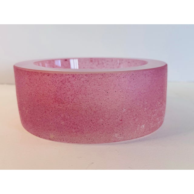 Murano Vintage 1970s Seguso Murano Scavo Pink Round Glass Bowl Catchall For Sale - Image 4 of 5