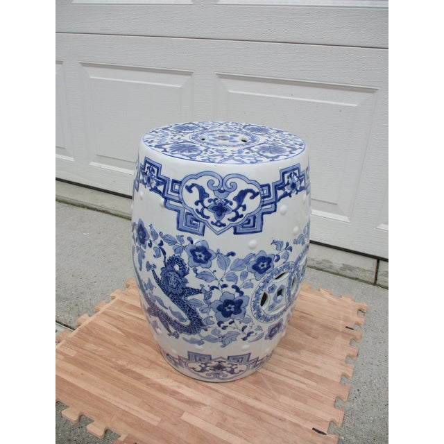 Chinoiserie White and Blue Ceramic Chinese Garden Stool For Sale - Image 3 of 10