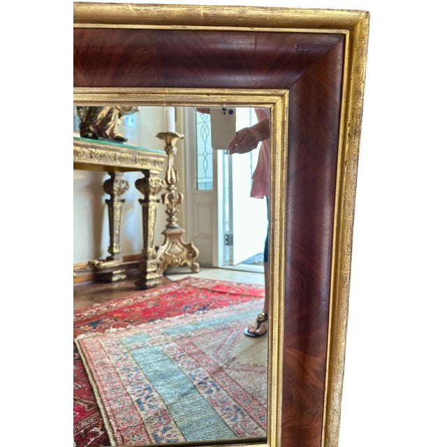 Early 19th Century American Empire Mahogany and Gilt Ogee Wall Mirror For Sale In West Palm - Image 6 of 11