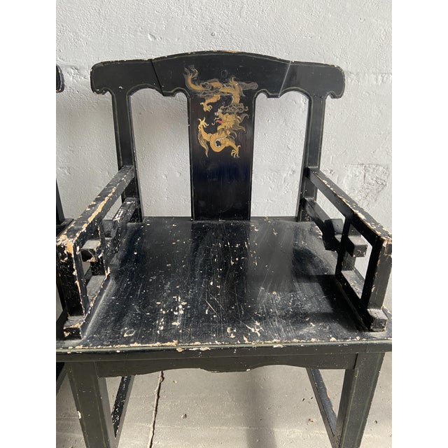 Set of 19th Century Chinese Chairs in Lacquered Black Wood with Gilt Decoration, 1890s For Sale - Image 6 of 10