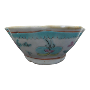 Chinese Nyonya Ware Fruit Flower Butterfly Motif Turquoise Center Hexagonal Bowl