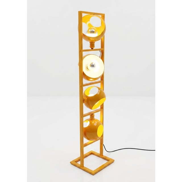 The Uss Enterprise floor lamp is a luminous sculpture that elevates "Space Age" language to an architectural dimension....