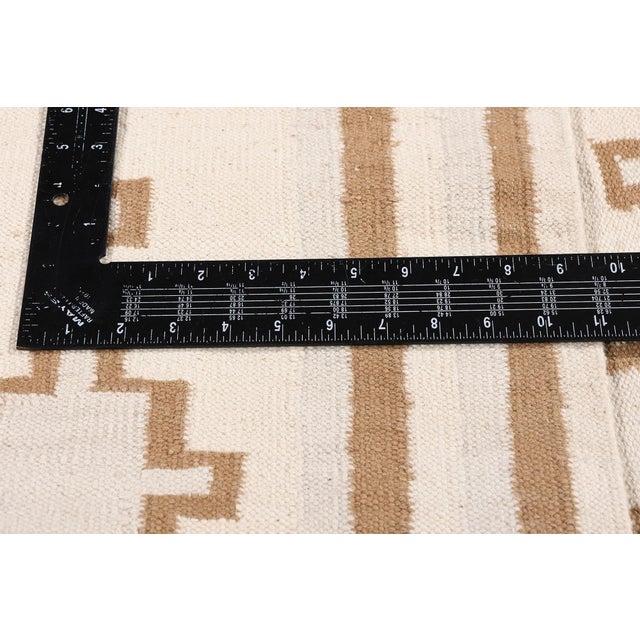 Textile Vintage Indian Dhurrie Rug, 04'09 X 08'00 For Sale - Image 7 of 10