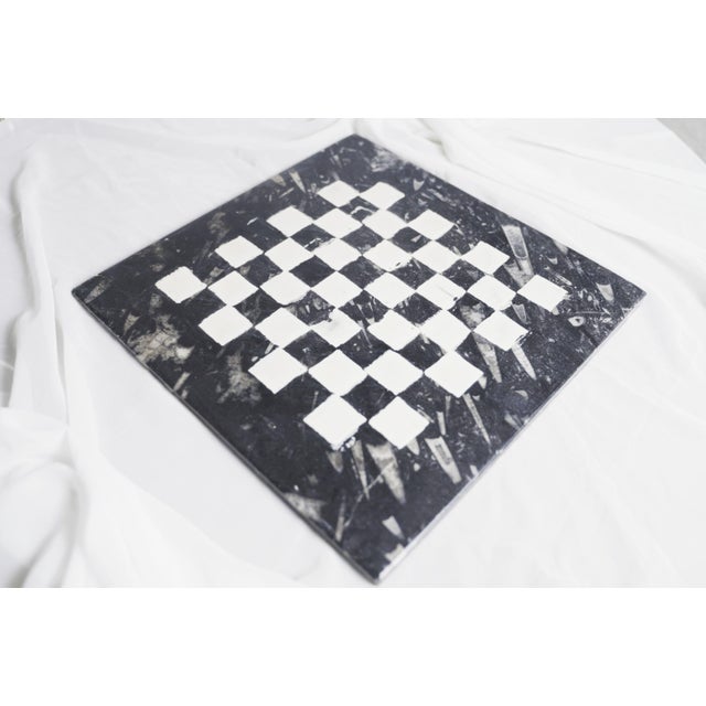 Stone Mid-Century Brutalist Marble Chess Board Set with Black and White Orthoceras Fossil Slab and Stone Pieces, 1950s, Set of 33 For Sale - Image 7 of 16