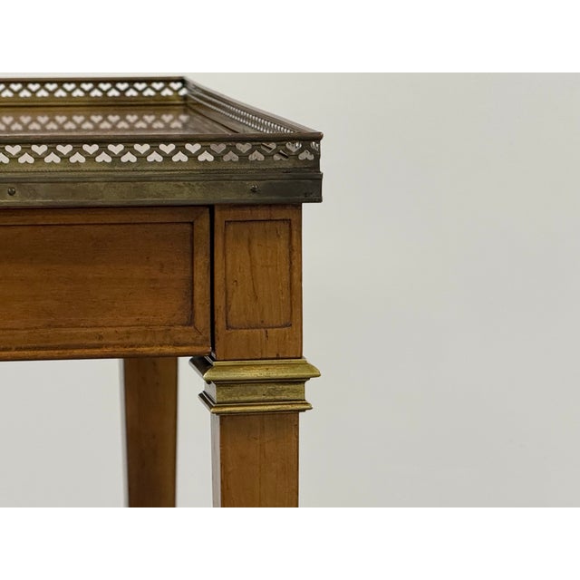 French Baker Furniture French Louis XVI Style Accent Table Brass Gallery For Sale - Image 3 of 10