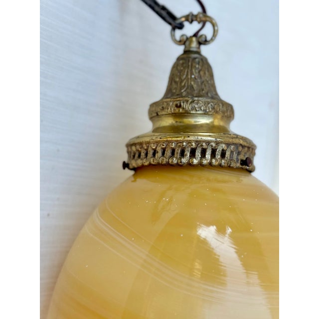 Metal Light Pendant : Vintage Murano Style Very Large Oval Shaped Blown Glass Pendant With “Onyx” Glass Swirl Golden Coloration and Brass Fittings For Sale - Image 7 of 12