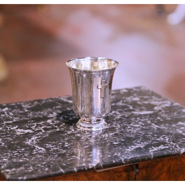 This antique French silver timbale was crafted circa 1860 and bears the official tête de Minerve poinçon, confirming solid...