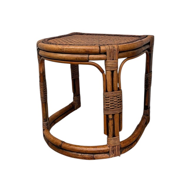 Mid-Century Modern 1970s Mid-Century Rattan & Bamboo Accent Table With Woven Wicker Top, Bohemian Style Side Table For Sale - Image 3 of 9