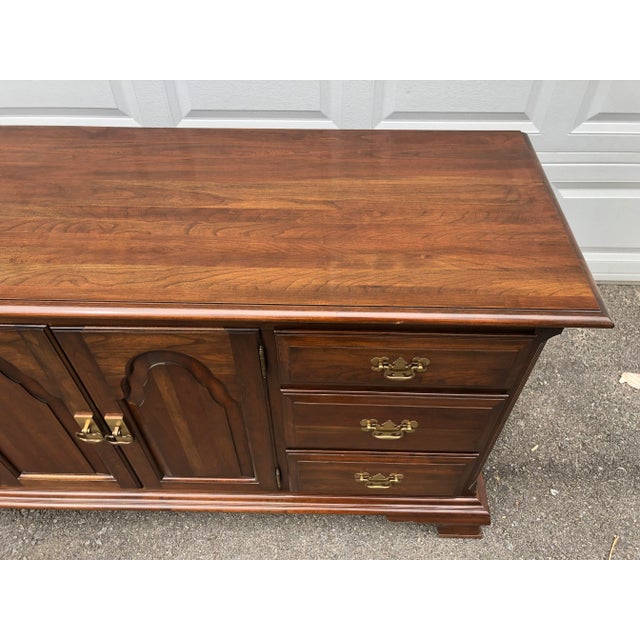 Pennsylvania House 1970s Solid Cherry Pennsylvania House Long Dresser For Sale - Image 4 of 12