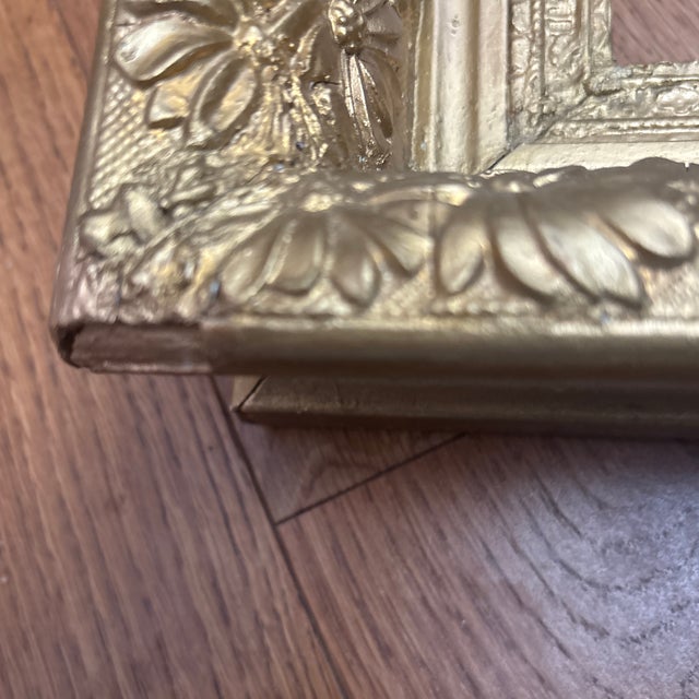 Incredibly Ornate Antique Gold Gilt Picture Frame With a Wide Surround of Daisies For Sale - Image 4 of 4