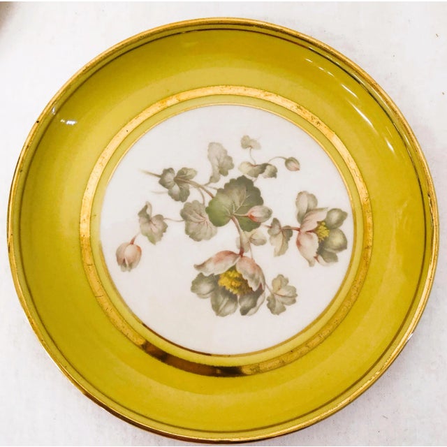 Mid-Century Modern Late 20th Century Vintage Hyalyn Porcelain Gold Rim Collector Plates - Set of 3 For Sale - Image 3 of 7